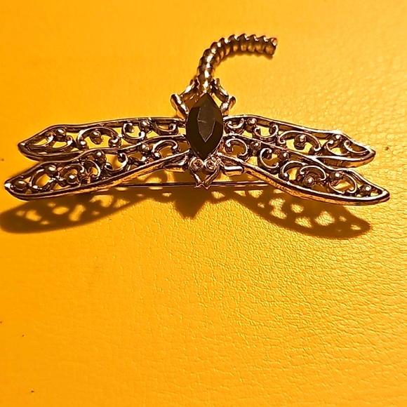 Black Rhinestones Dragonfly Brooch Pin Silver Tone Filigree Vintage Jewelry - Picture 3 of 6